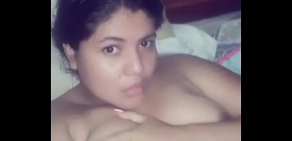  Rica gordita arrecha